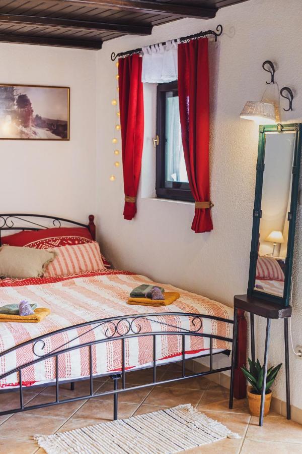 Holiday Home Oaza Baška Voda Екстериор снимка