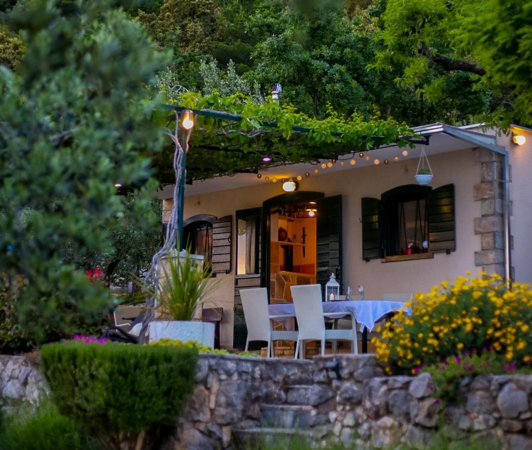 Holiday Home Oaza Baška Voda Екстериор снимка